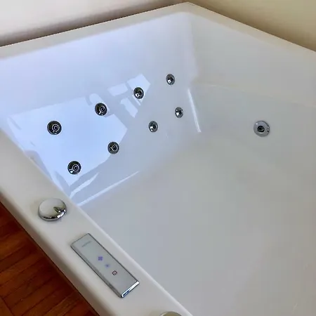 Sea Towers Penthouse 28-29 Two-floors Sea View Panoramic Terrace 110m2 !!! Jacuzzi شقة